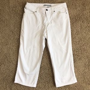 Chico's Platinum White Denim Cropped Pants Capris